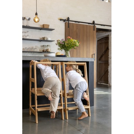 Læringstårn i eg – Forrest Oak