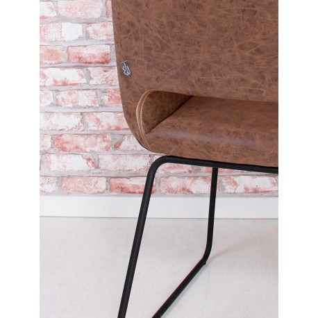 Angel spisebordsstol PU i farven brun